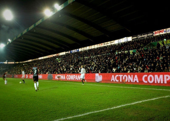 Wodoodporna P12 P16 Zewnętrzne LED wyświetlacz reklamowy dla stadionu sportowego obwodowej szyldem